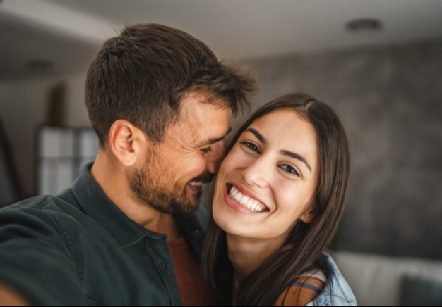 Signs of a Successful Married Couple: The Power of a Simple Smile