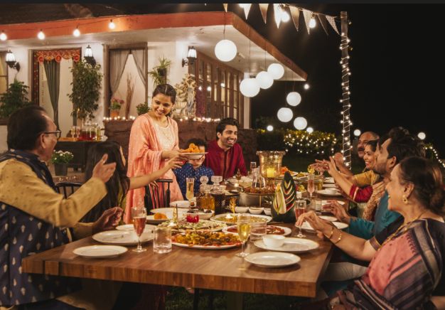 Joint Family System: How Can It Work Better in Pakistan?