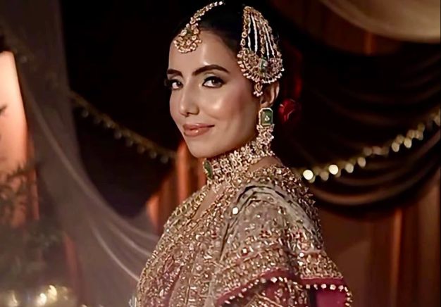 Sania Ashfaq's "New Chapter" Sparks Conversation About Second Chances in Life