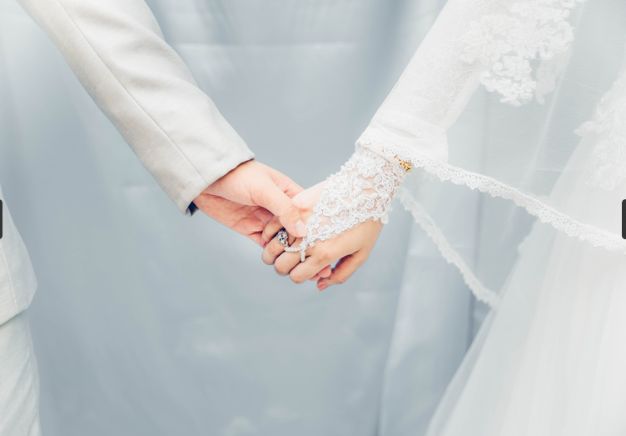 The Modern Approach to Finding the Right Spouse