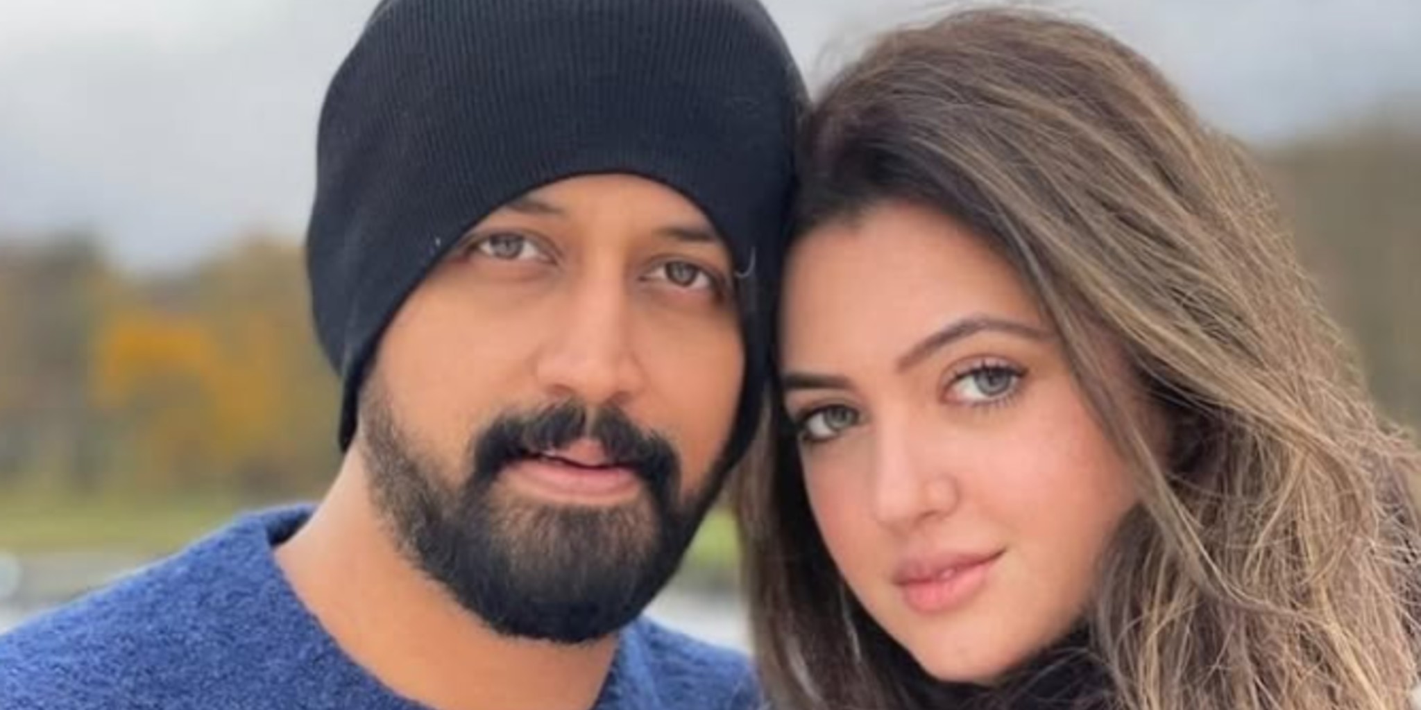 Celebrity blog photo