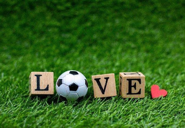 When Love and Football Meet: 750 Couples Tie the Knot Before the World Cup Final